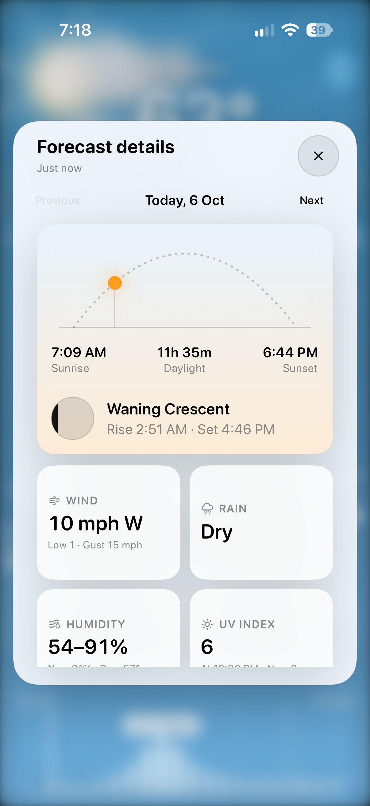 Arc Weather daily details with sunrise, sunset, daylight and moon phase